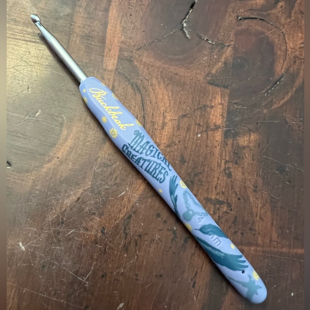Collector's Edition - Harry Potter Crochet Hook - Buckbeak